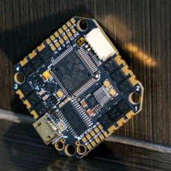 Contrôleur De Vol BetaFPV AIO V2 F722 2-6S 35A BL32 ICM42688 -Boutique D'Experts En Drones controleur de vol betafpv aio v2 f722 2 6s 35a bl32 icm42688 3