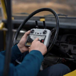 Radiocommande DJI RC 2 -Boutique D'Experts En Drones radiocommande dji rc 2 4