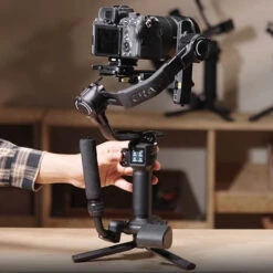 Stabilisateur Zhiyun Crane 4 Combo -Boutique D'Experts En Drones stabilisateur zhiyun crane 4 combo 5